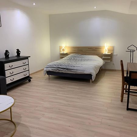Gite, Maison Entiere Avec Billard Et Bel Espace De Vie La Grange Blicourt 外观 照片